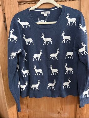 Bass Navy Crewneck Sweater with White Deer Motif